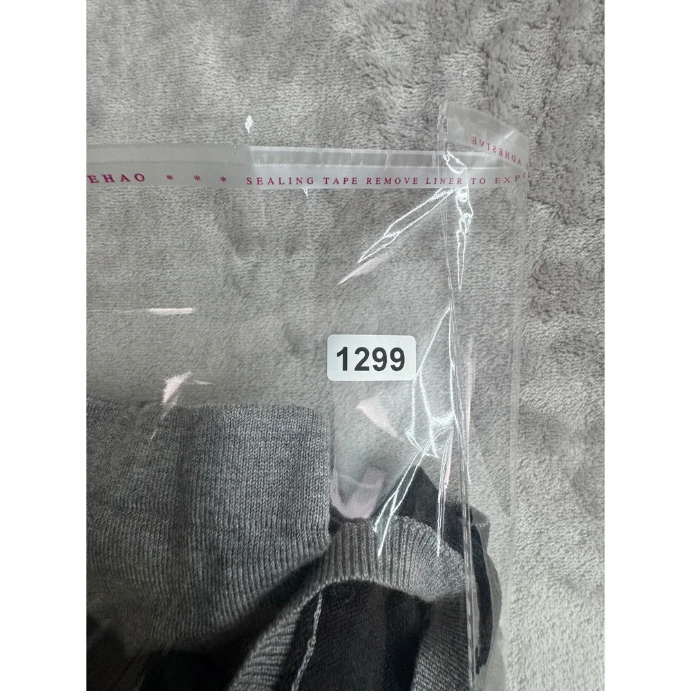 Banana Republic Mens XL Silk Blend V-Neck‎ Colorblock Sweater Grey Black New